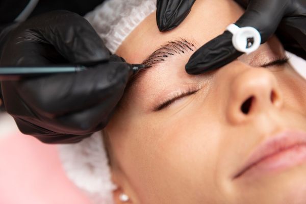 Brow Tinting vs. Microblading: Is one better than the other?
